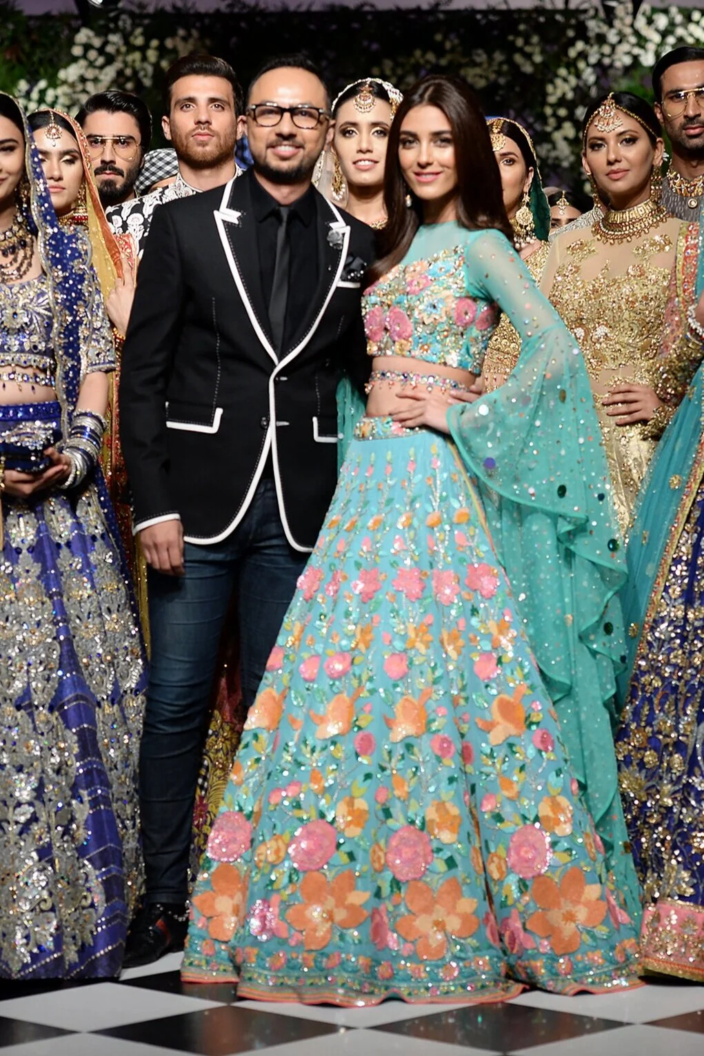 Nomi ansari top latest collection